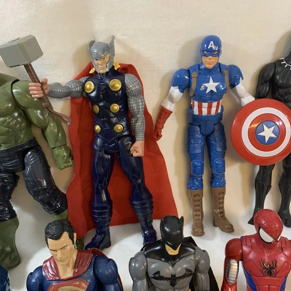 Lot Of 11 Marvel Legends Titan Heroes Action Figures Hulk Batman Spider-Man Thor
